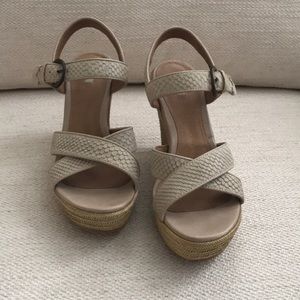 UGG Jazmine wedge sandals size 8